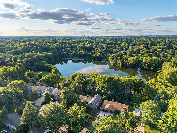 DJI_20250717193413_0420_D-HDR