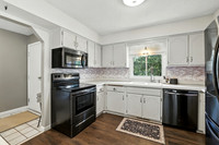 Chris_11502_Flintwood