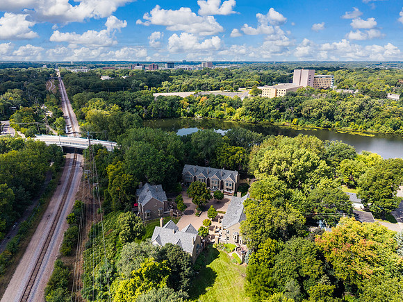 DJI_20250907122254_0612_D-Edit