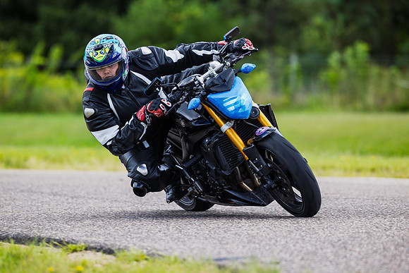 HT8A0030