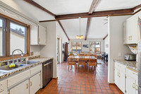 HT8A8557