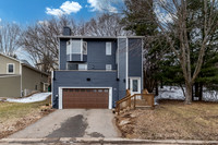 180 Bayberry Ave Ct