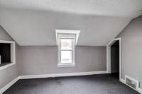 509 Bay St (10)