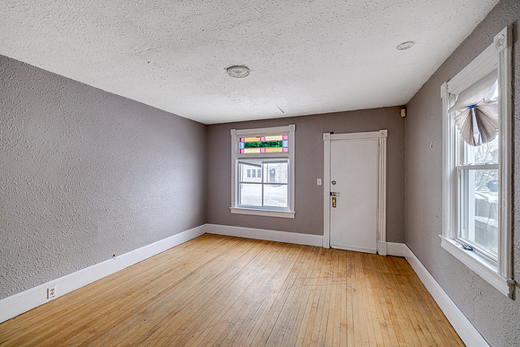 509 Bay St (1)