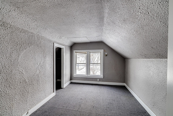 509 Bay St (12)