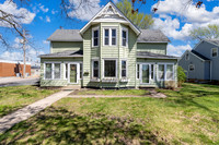 111 South Willow