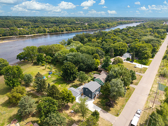 DJI_20260826122757_0595_D-Edit