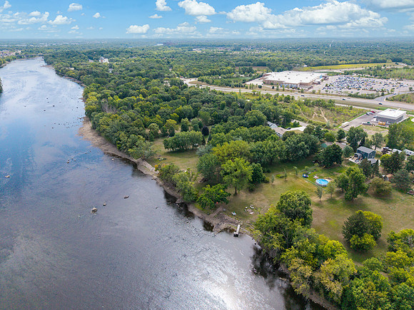 DJI_20260826122916_0599_D-Edit
