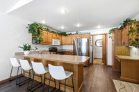 HT8A4044
