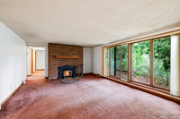 1045 McKnight Rd
