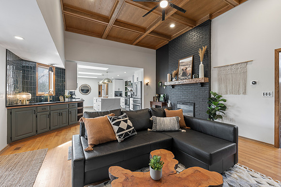 2349 Copperfield (9)