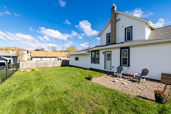 HT8A9611