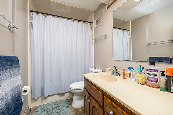 9500 Lexington (16)
