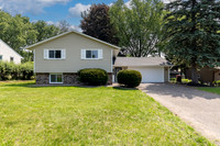 200 Sterling St N