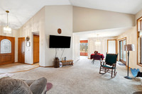 HT8A8934
