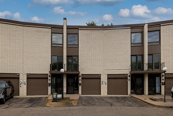 125 McKnight (28)