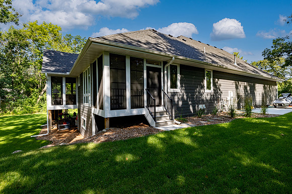 14303 Oakwood (53)