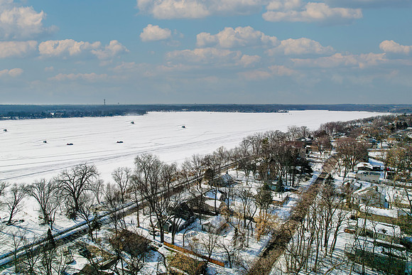 2440 e medicine lake blvd (64)