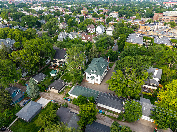 DJI_20250615183202_0832_D