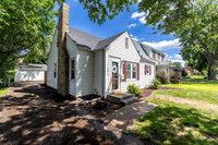 4045 Webster Ave S