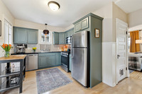 891 Scheffer Ave (12)