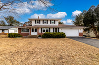 1686 Lilac Ln