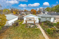 852 Wheelock Ave E (24)