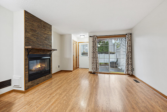 8446 Copperfield (1)