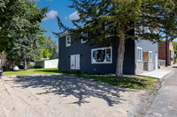 16395 Elm Way (28)